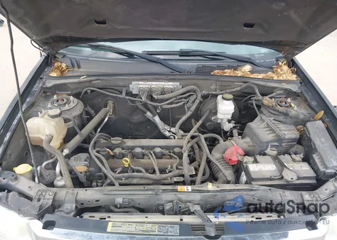 2010 Ford Escape Limited из США, поврежденный, VIN 1FMCU0E71AKD00607